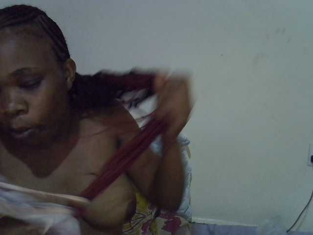 Ebonybootygirl live cam on BongaCams