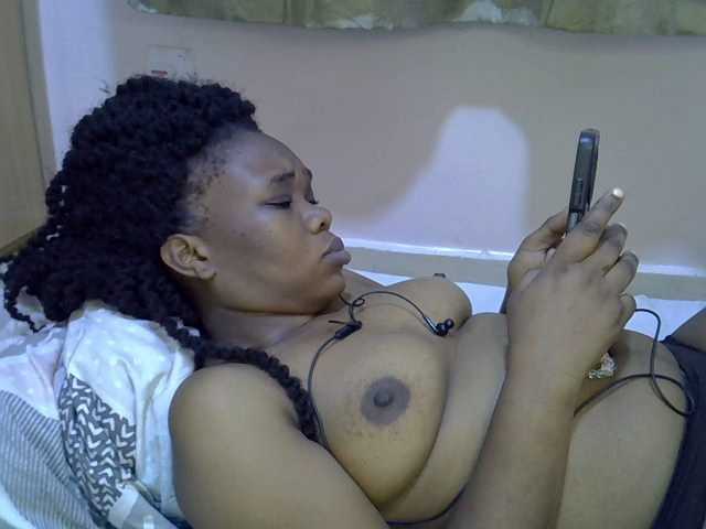 Ebonybootygirl webcam bongacams model stream image