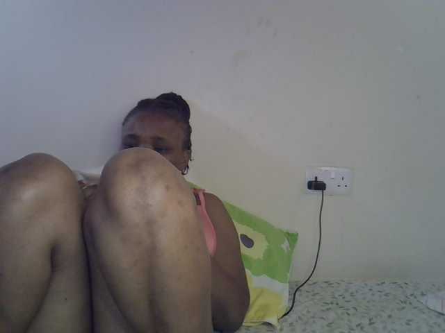 Ebonybootygirl live webcam show