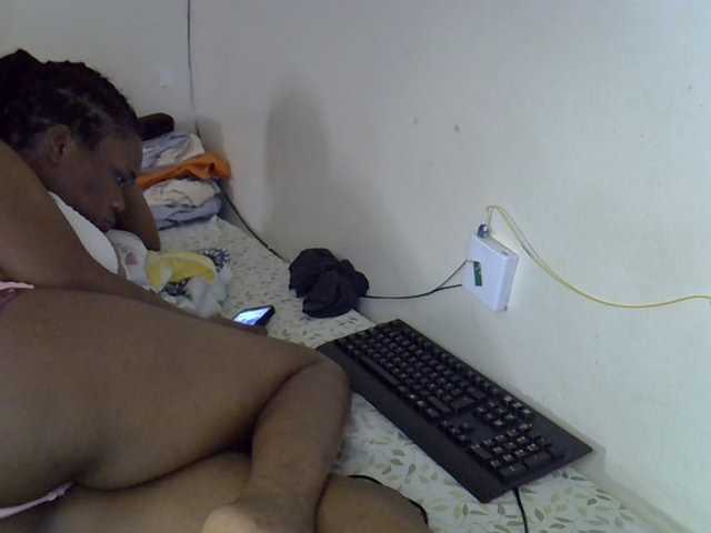 Ebonybootygirl live cam on BongaCams
