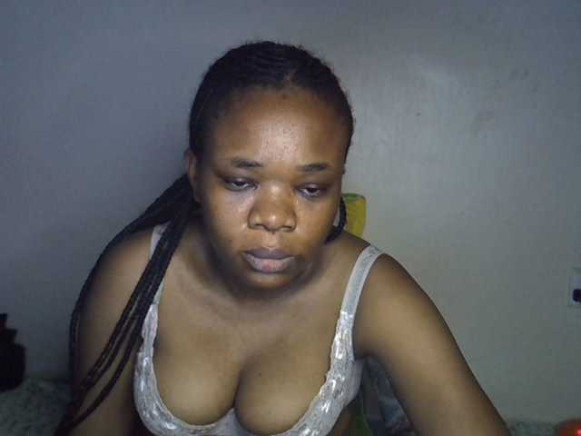 Ebonybootygirl live cam on BongaCams