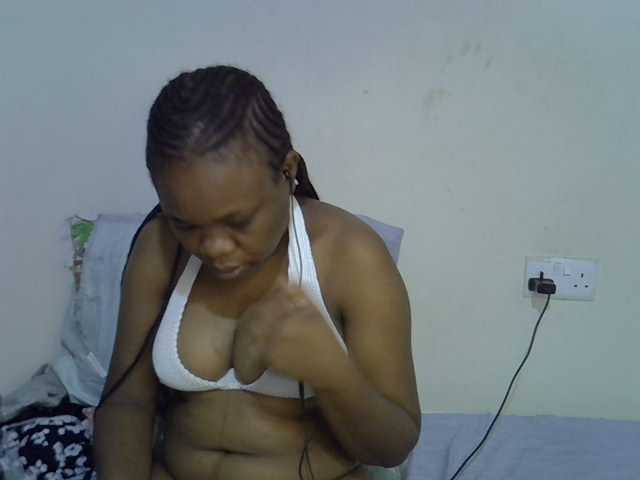 Ebonybootygirl live cam on BongaCams
