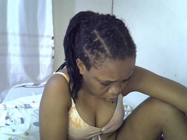 Ebonybootygirl live cam on BongaCams