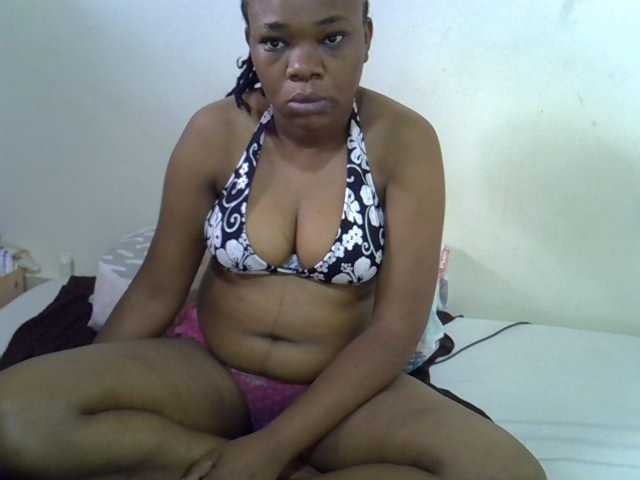 Ebonybootygirl live cam on BongaCams