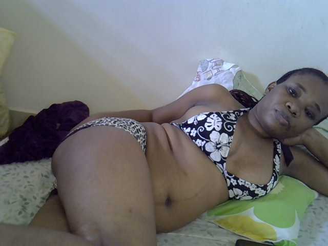 Ebonybootygirl live cam on BongaCams