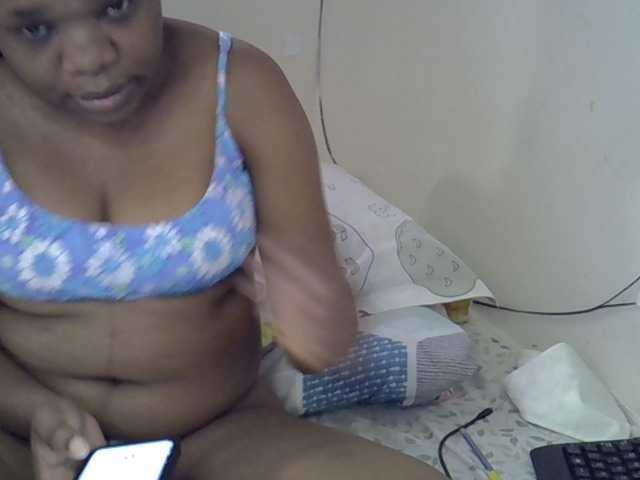 Ebonybootygirl live cam on BongaCams