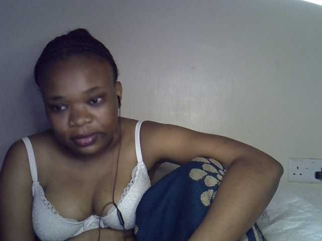 Ebonybootygirl live cam on BongaCams