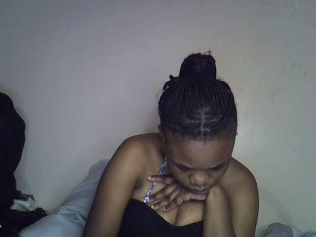 Ebonybootygirl live cam on BongaCams