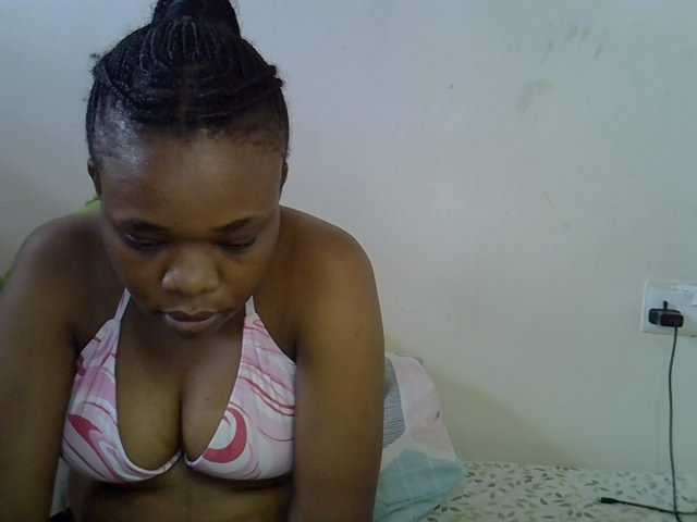 Ebonybootygirl live cam on BongaCams