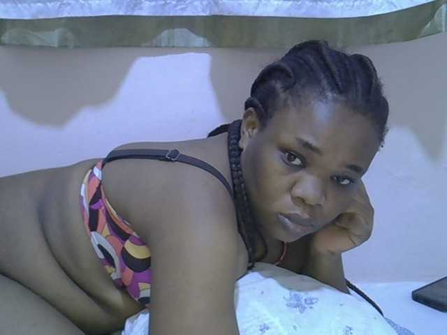 Ebonybootygirl live cam on BongaCams