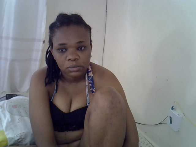 Ebonybootygirl live cam on BongaCams