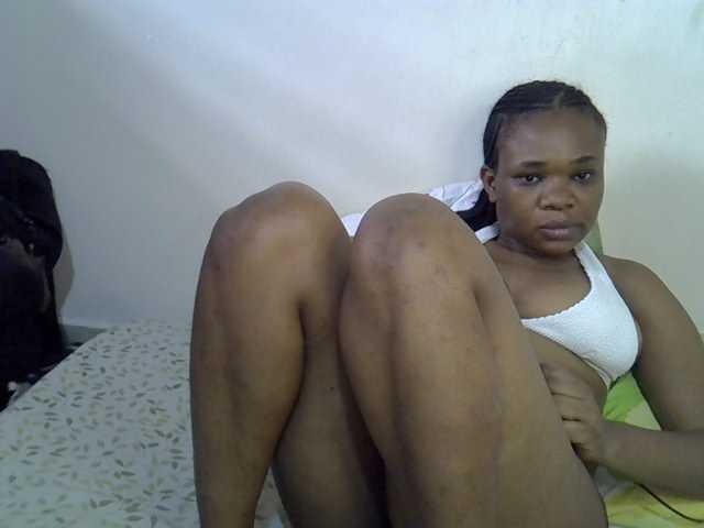 Ebonybootygirl live cam on BongaCams