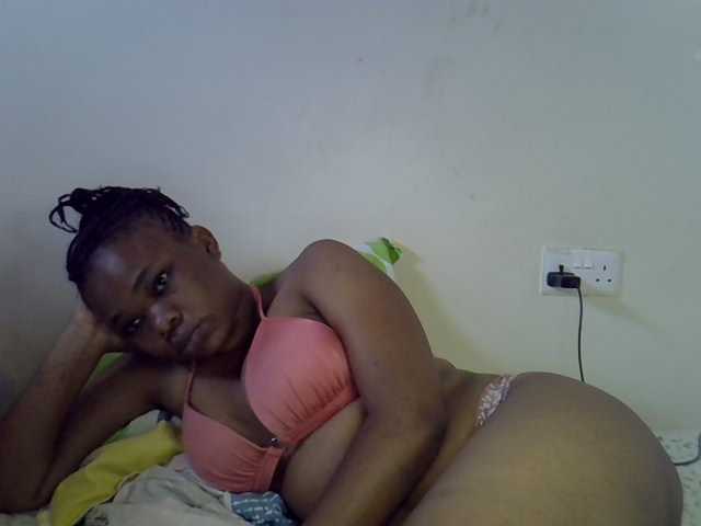 Ebonybootygirl live webcam show