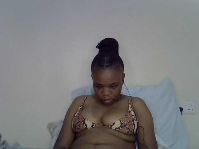 Ebonybootygirl live cam on BongaCams