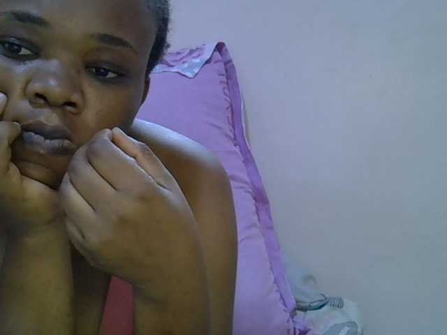 Ebonybootygirl live cam on BongaCams