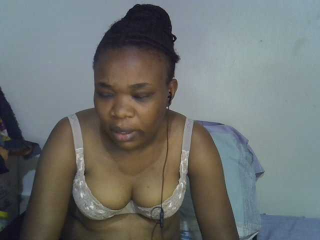 Ebonybootygirl live cam on BongaCams