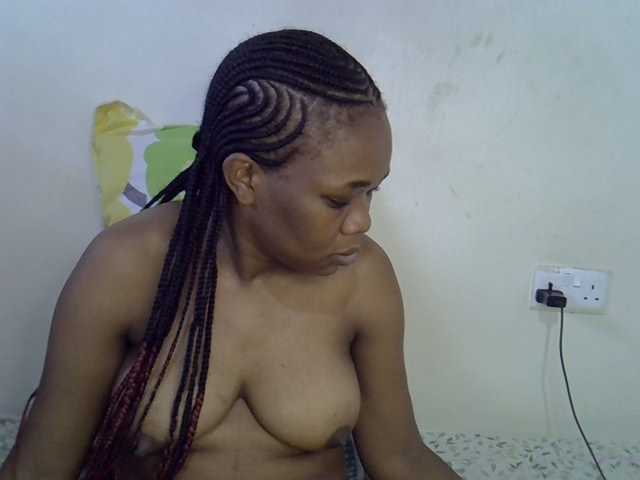 Ebonybootygirl live cam on BongaCams