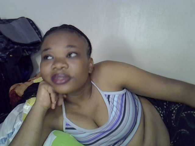 Ebonybootygirl live cam on BongaCams