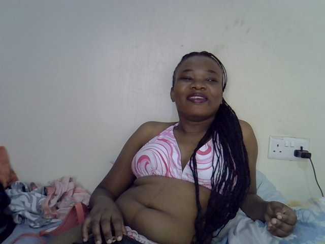 Ebonybootygirl live webcam show