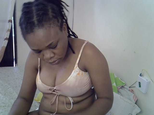 Ebonybootygirl live cam on BongaCams
