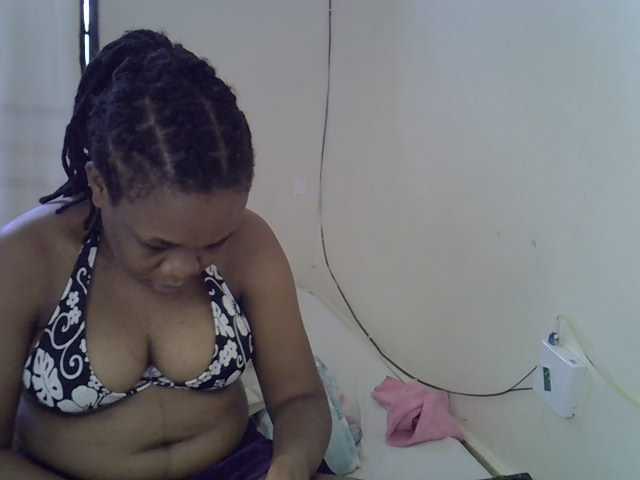 Ebonybootygirl live cam on BongaCams