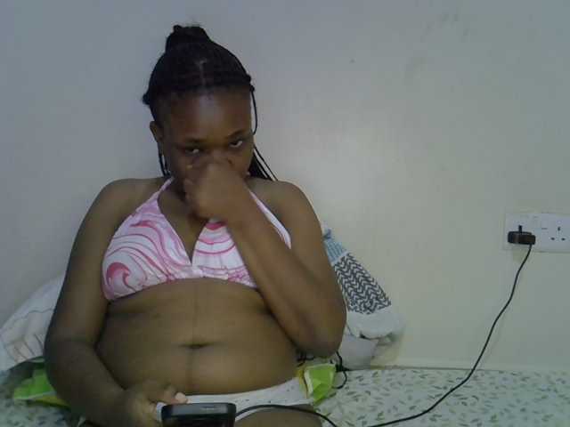 Ebonybootygirl live webcam show