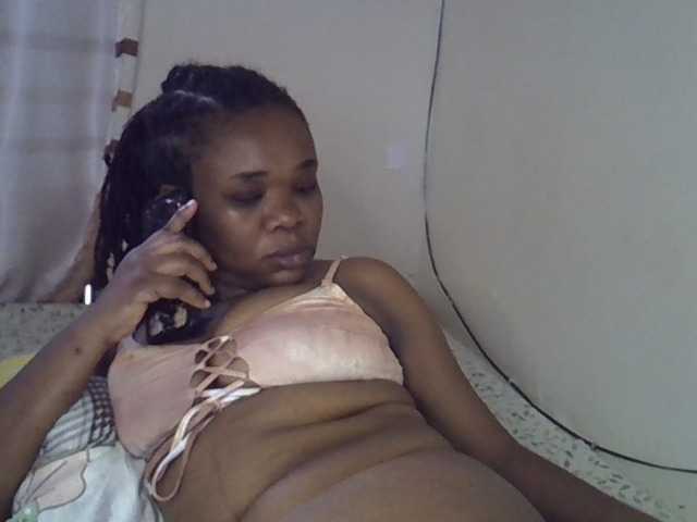 Ebonybootygirl live cam on BongaCams