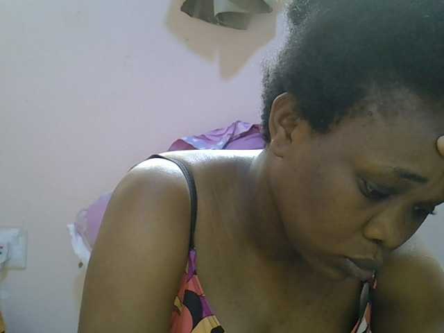 Ebonybootygirl live cam on BongaCams