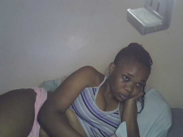 Ebonybootygirl live cam on BongaCams