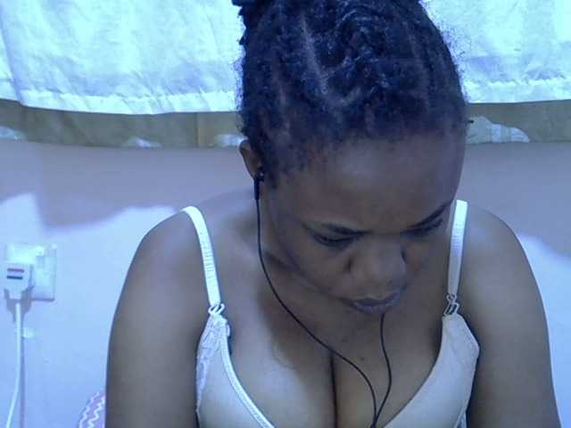 Ebonybootygirl webcam