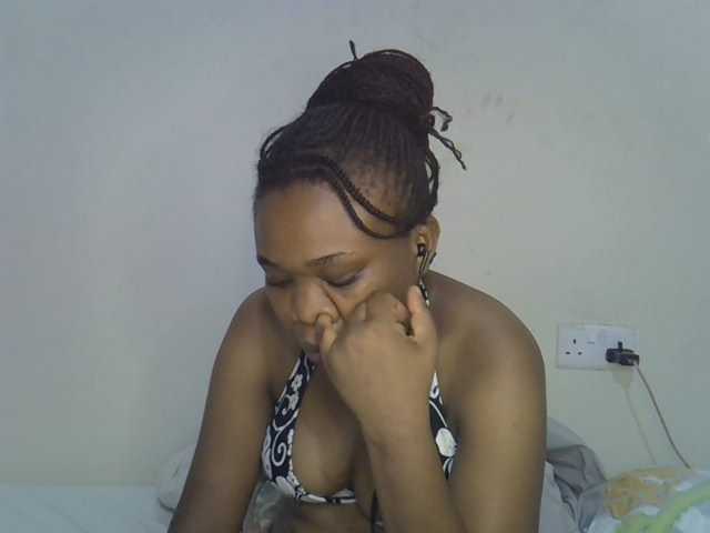 Ebonybootygirl live cam on BongaCams