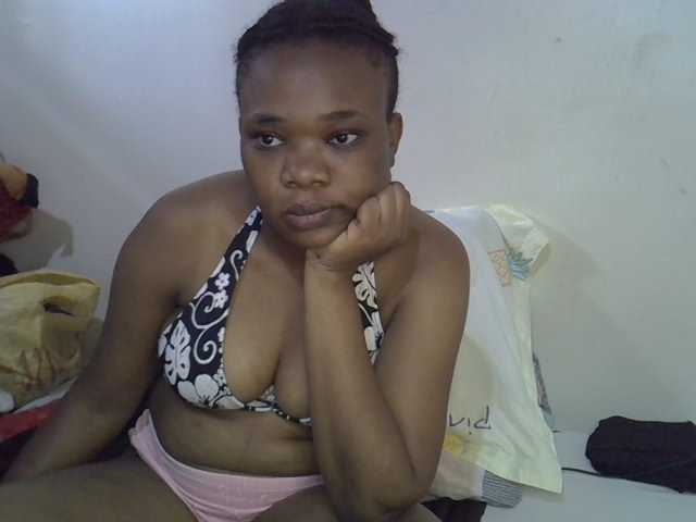 Ebonybootygirl live cam on BongaCams