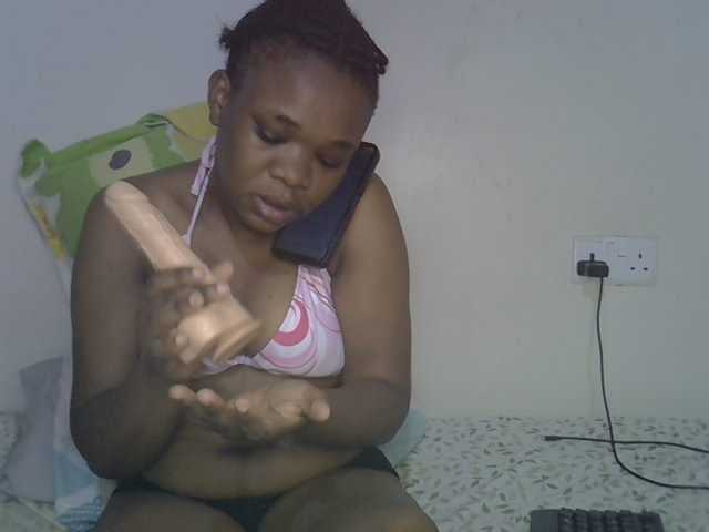 Ebonybootygirl live cam on BongaCams