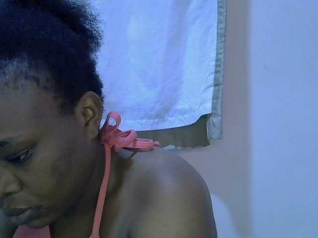 Ebonybootygirl live cam on BongaCams