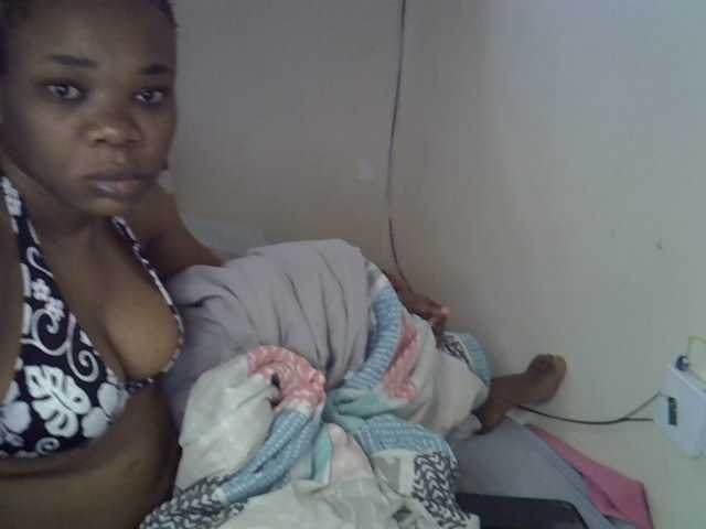 Ebonybootygirl, en directo ahora en BongaCams