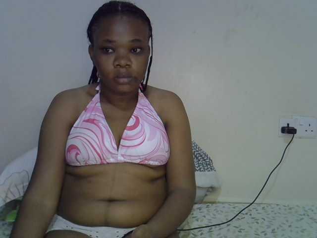 Ebonybootygirl live webcam show