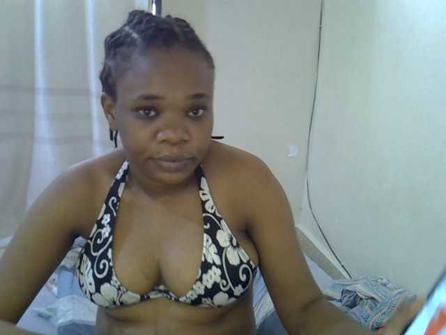 Ebonybootygirl, en directo ahora en BongaCams