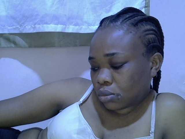 Ebonybootygirl live cam on BongaCams