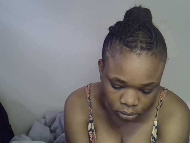 Ebonybootygirl live webcam show
