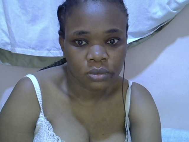Ebonybootygirl live cam on BongaCams