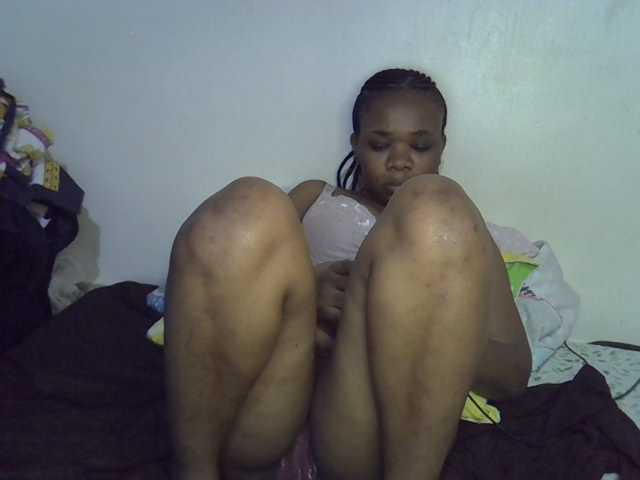 Ebonybootygirl live cam on BongaCams
