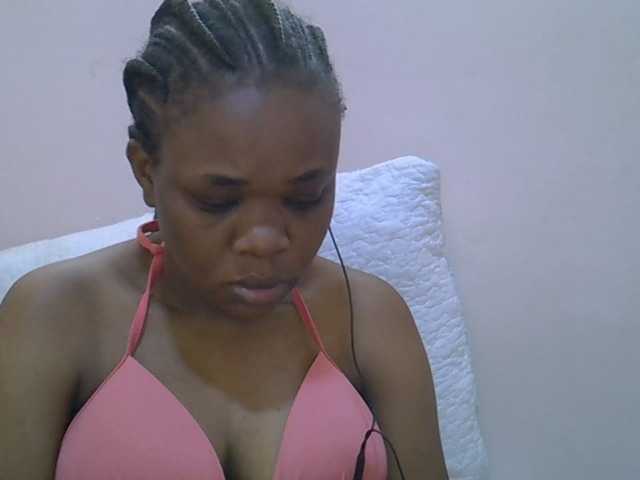 Ebonybootygirl live cam on BongaCams