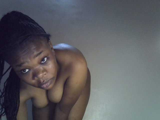 Ebonybootygirl live cam on BongaCams