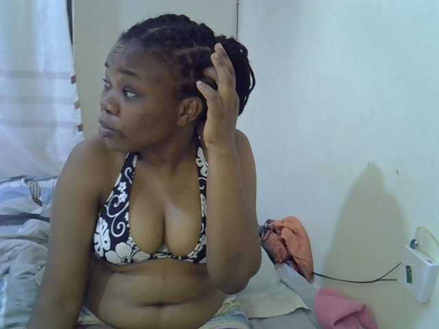 Ebonybootygirl, en directo ahora en BongaCams