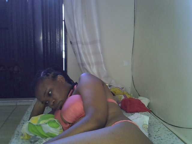 Ebonybootygirl live cam on BongaCams