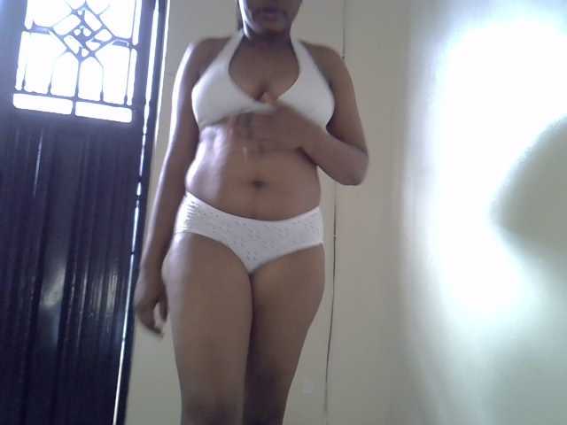 Ebonybootygirl live cam on BongaCams