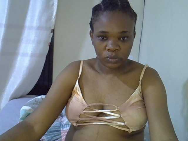 Ebonybootygirl live cam on BongaCams