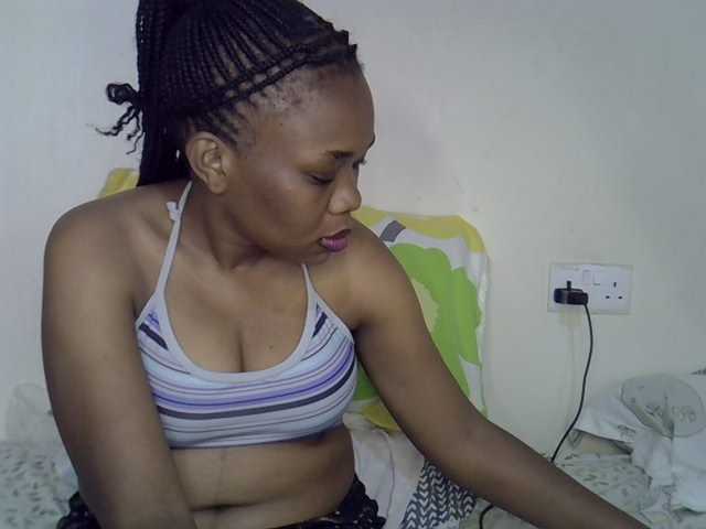 Ebonybootygirl live cam on BongaCams