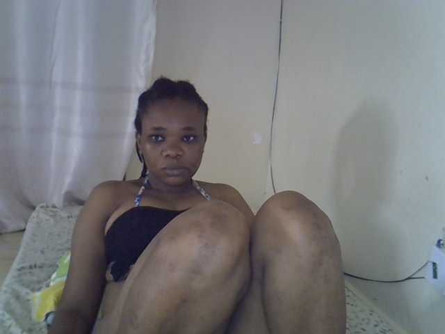 Ebonybootygirl live cam on BongaCams