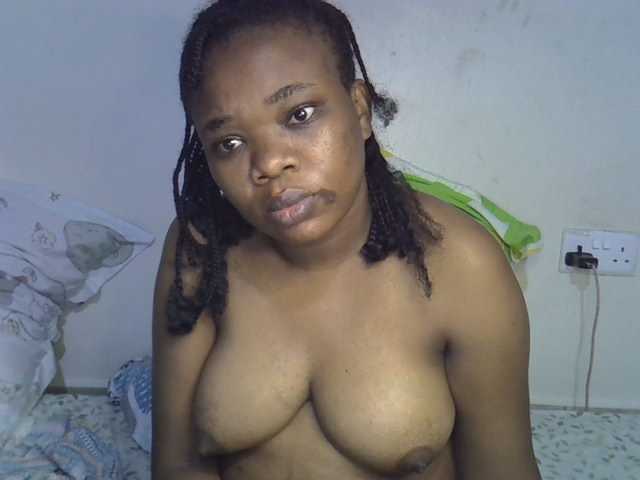 Ebonybootygirl live cam on BongaCams